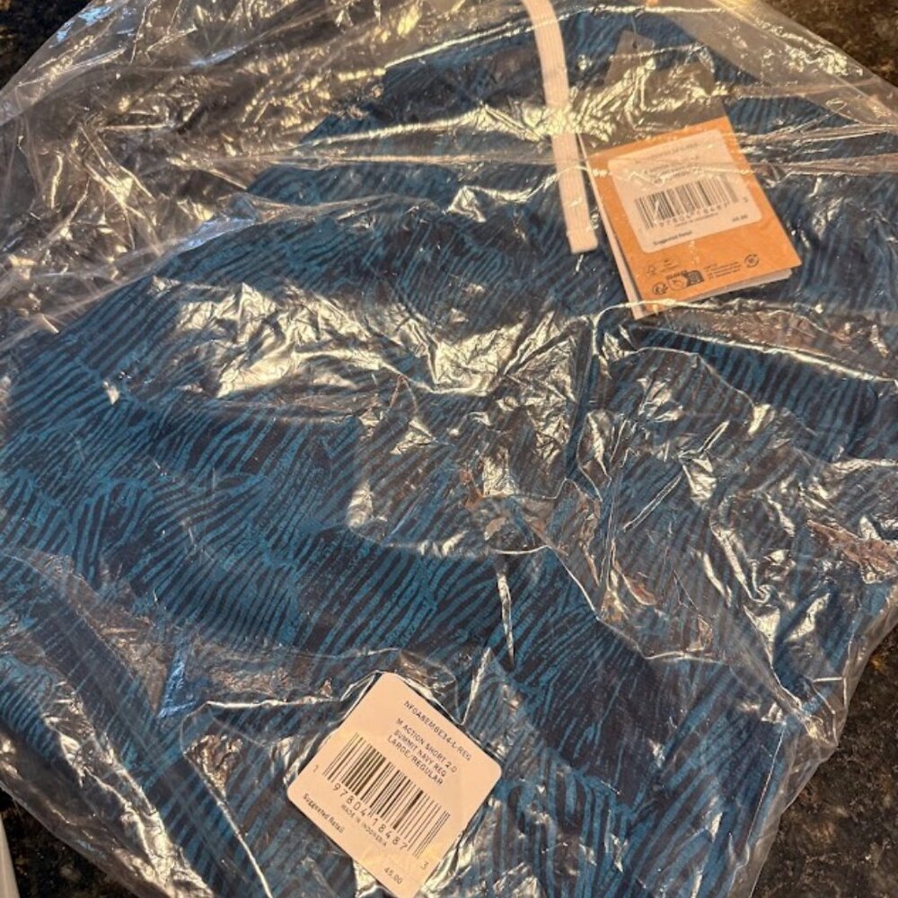 NWT The North Face Men’s Action Shorts 2.0 Large - Picture 2 of 3